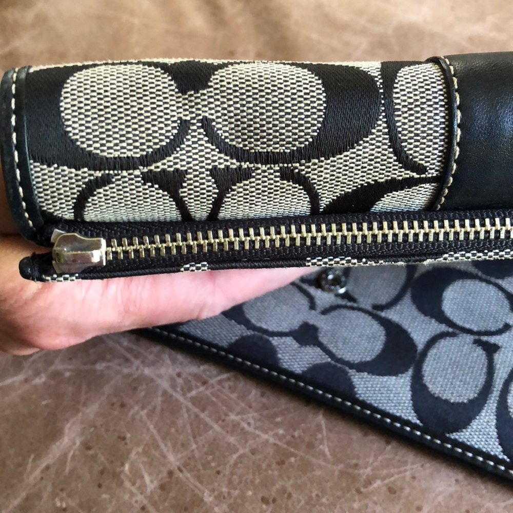 Coach wallet - Picture 4 of 4